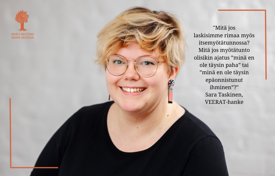 Sara Taskinen hymyilevä rintakuva